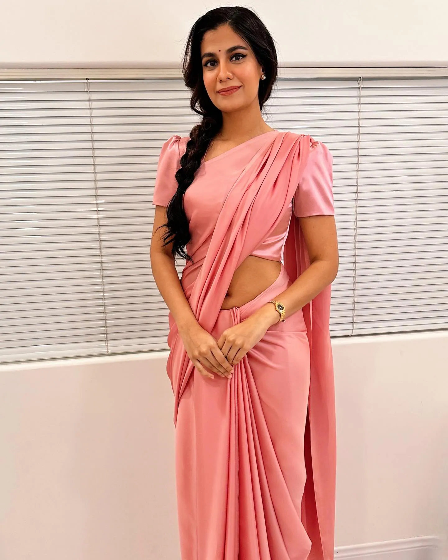 Shreya Dhanwanthary - shreya-dhanwanthary-hot-14.webp